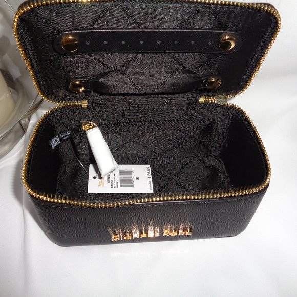 MICHAEL KORS GIFTABLES MED TOP HANDLE JEWELRY CASE - Picture 6 of 6